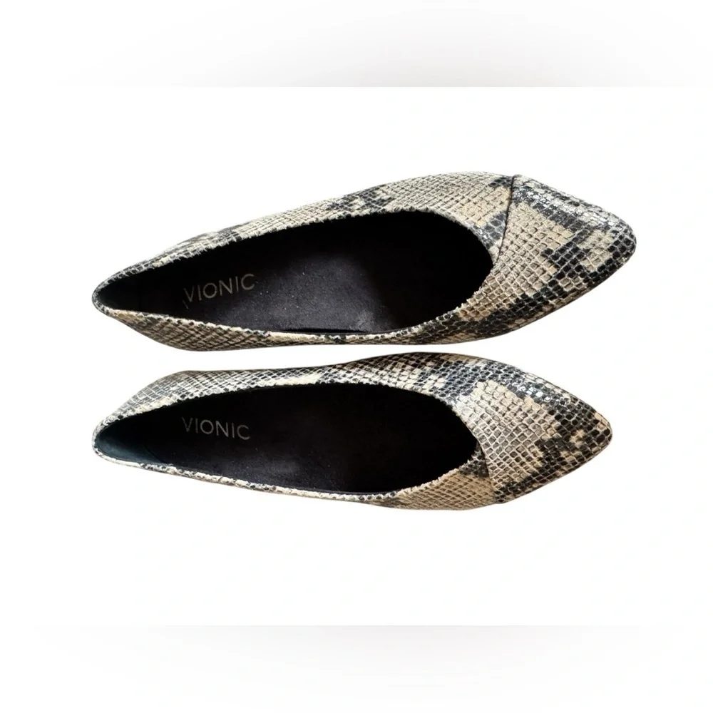 Vionic Caballo Snake Skin Print Pointed Ballet Flats Orthotic 6
